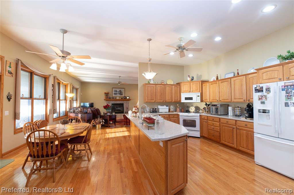 9769 Fawnwood Drive, Carleton, MI 48117 — Photo 22