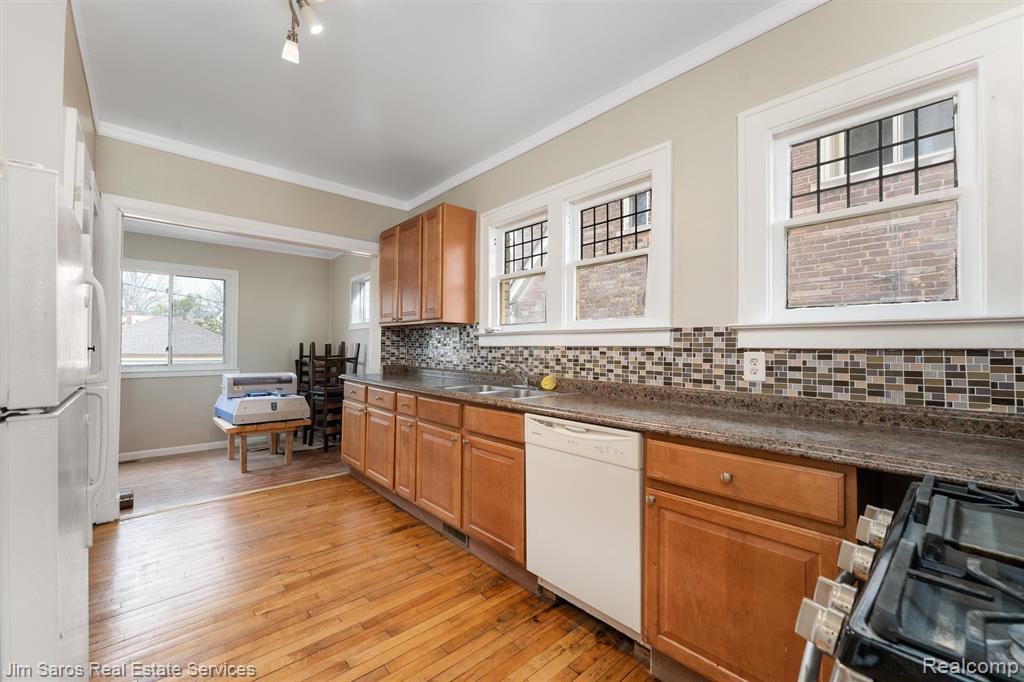 4836 Kensington Avenue, Detroit, MI 48224 — Photo 9