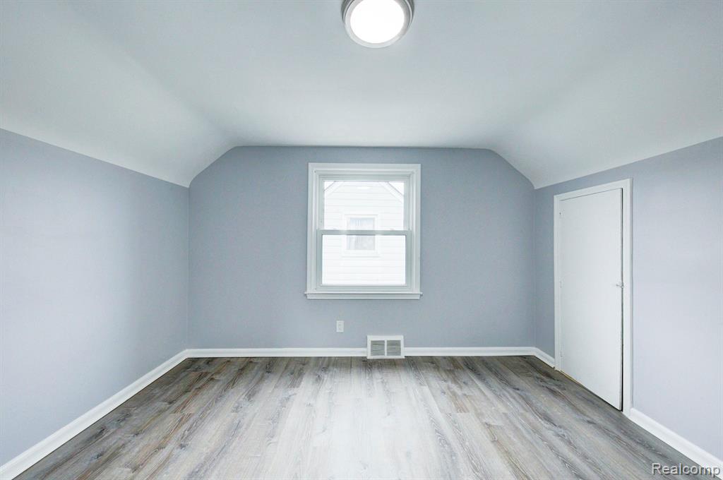 21425 MITCHELLDALE Avenue, Ferndale, MI 48220 — Photo 11
