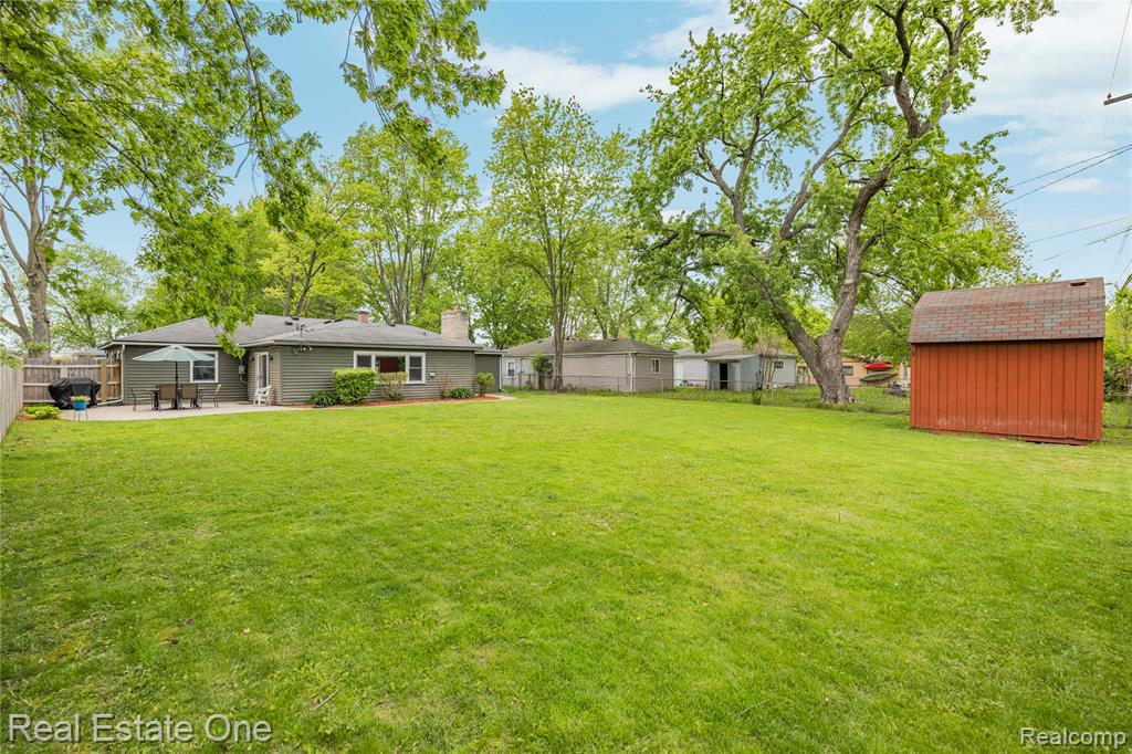 2262 Kohler Street, Waterford, MI 48329 — Photo 45