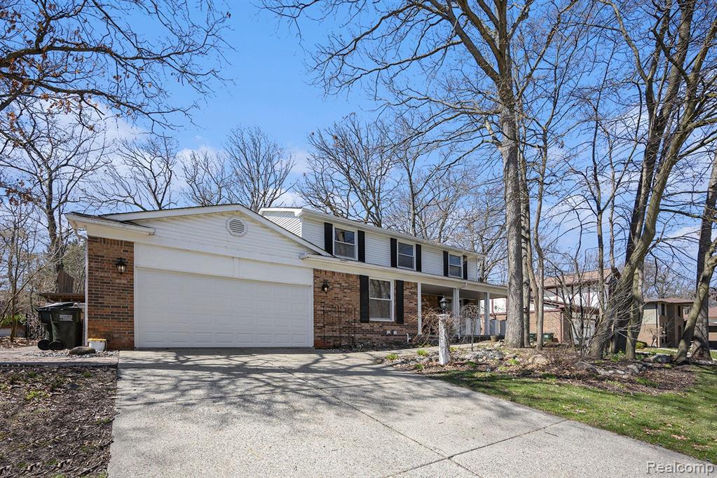 779 MEDINAH Drive, Rochester Hills, MI 48309 — Photo 2