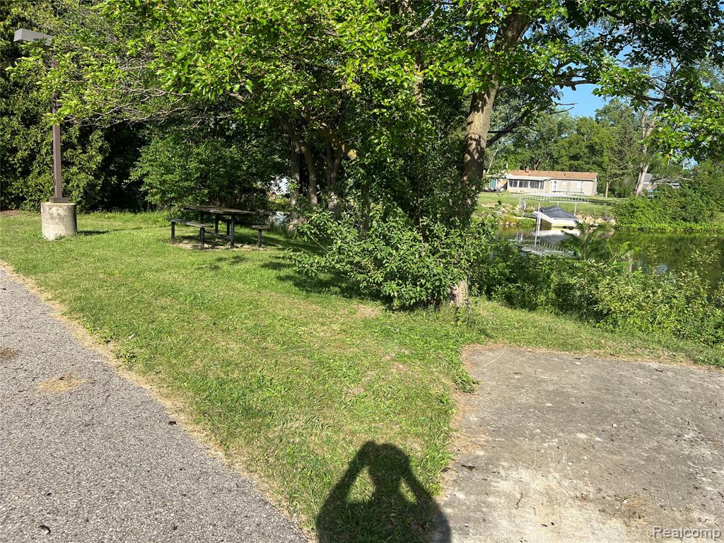 8389 Silver Lake Road, Linden, MI 48451 — Photo 4