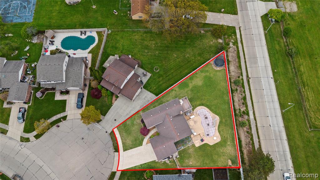 17621 Brentwood Drive, Riverview, MI 48193 — Photo 61