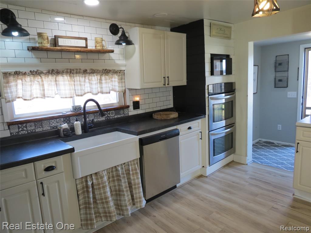 225 South Street, Fowlerville, MI 48836 — Photo 8
