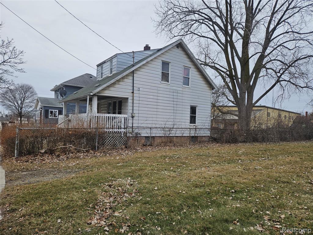 407 E 12th Street, Flint, MI 48503 — Photo 2