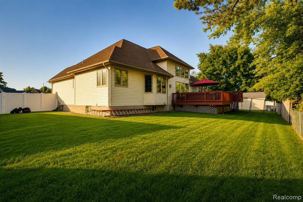 545 Karla Lane, Marysville, MI 48040 — Photo 35