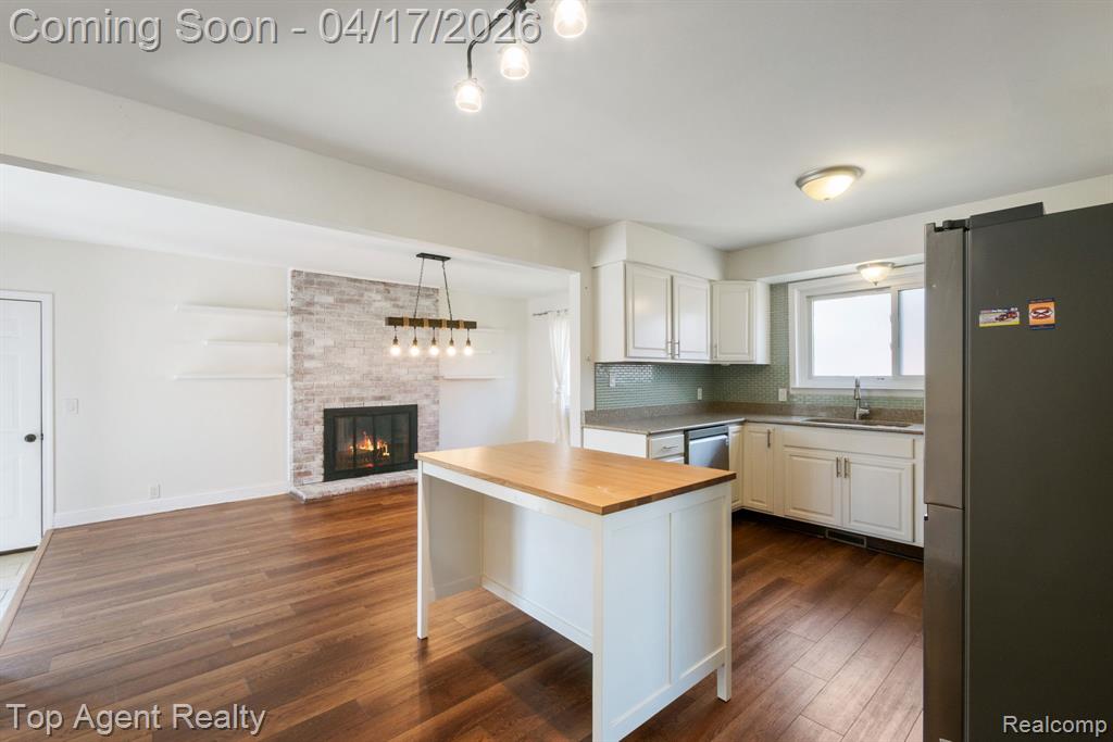 1973 Alexander Drive, Troy, MI 48083 — Photo 17