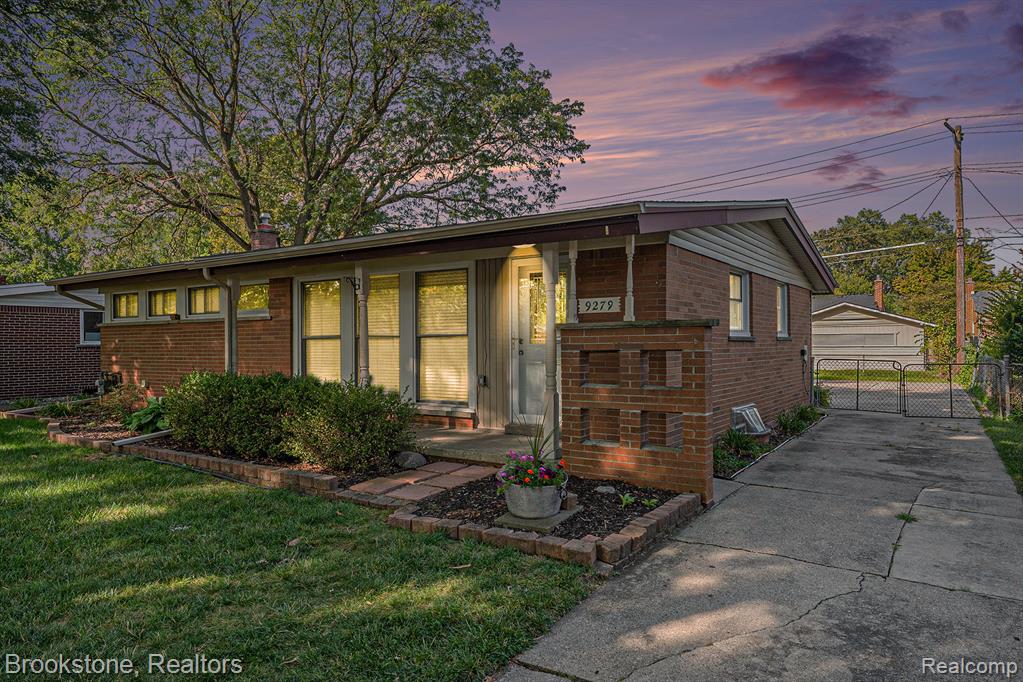 9279 Idaho Street, Livonia, MI 48150 — front exterior