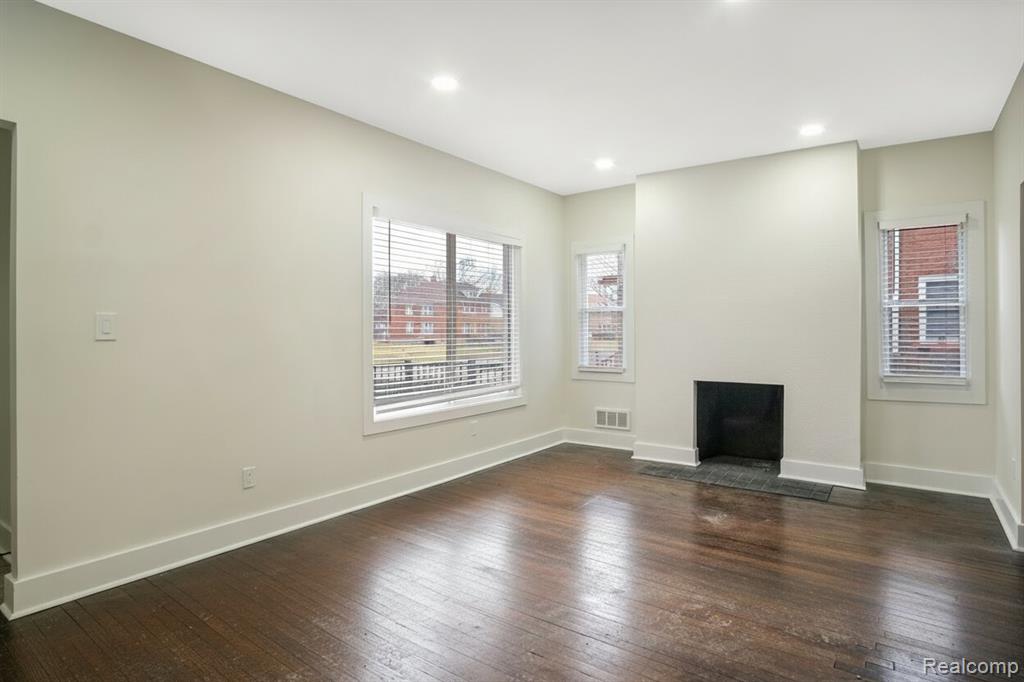 4134 Lakewood, Detroit, MI 48215 — Photo 3