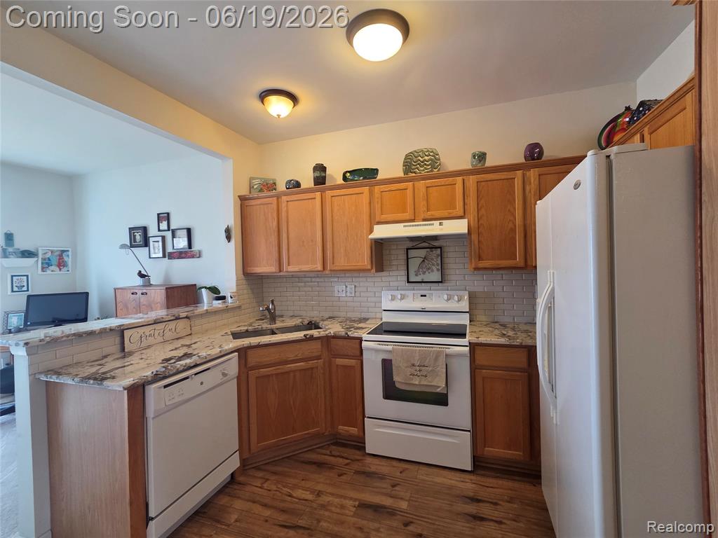 1604 Pinecroft Lane, Howell, MI 48855 — Photo 14