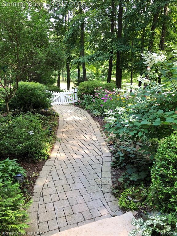 539 Bonnie Circle, Howell, MI 48843 — Photo 38