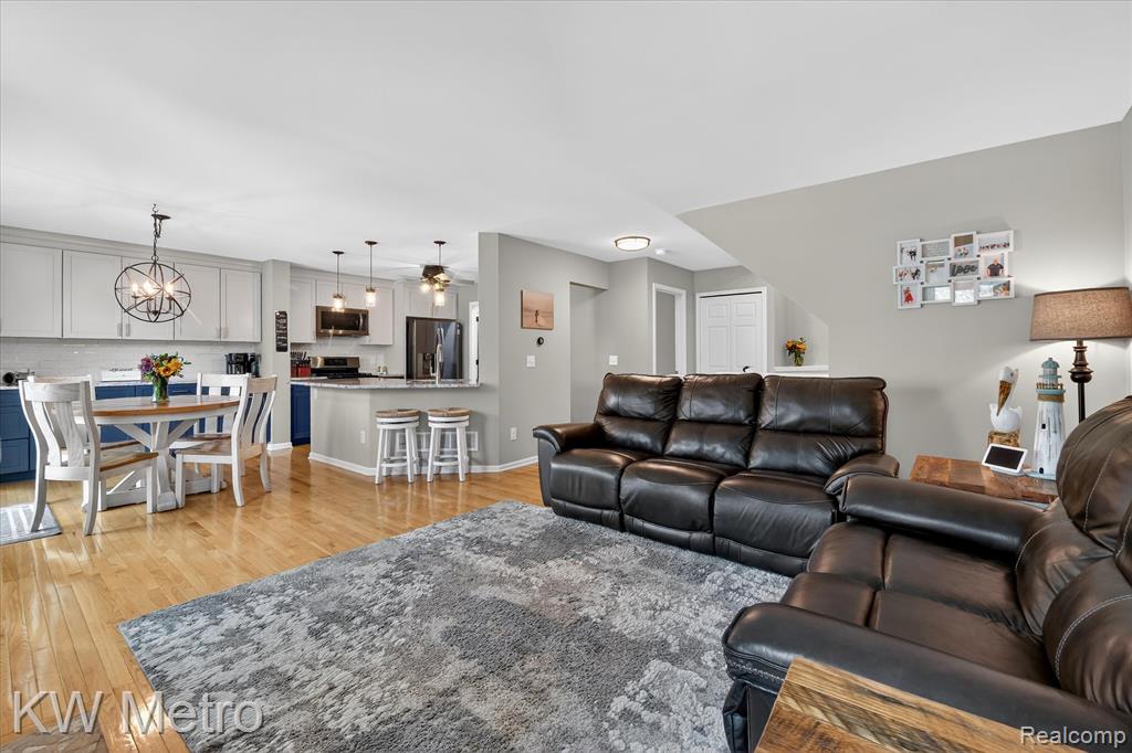 8181 Springdale Drive, White Lake, MI — Photo 11