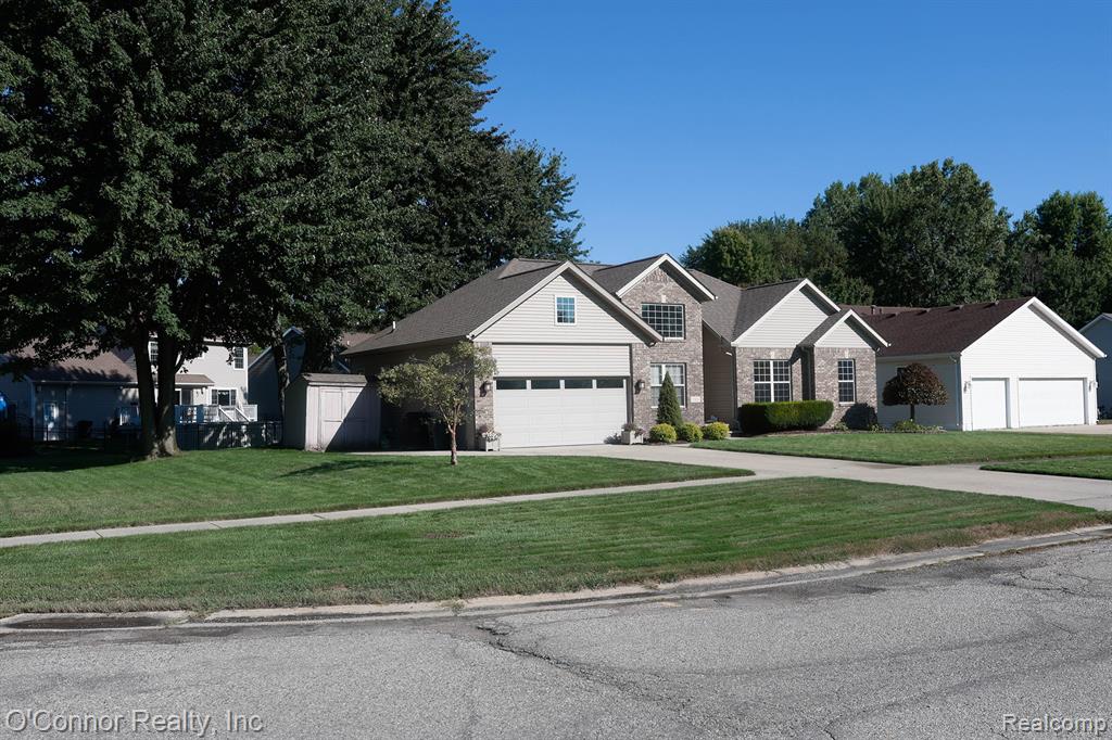 940 Covington Court, Marysville, MI 48040 — Photo 33