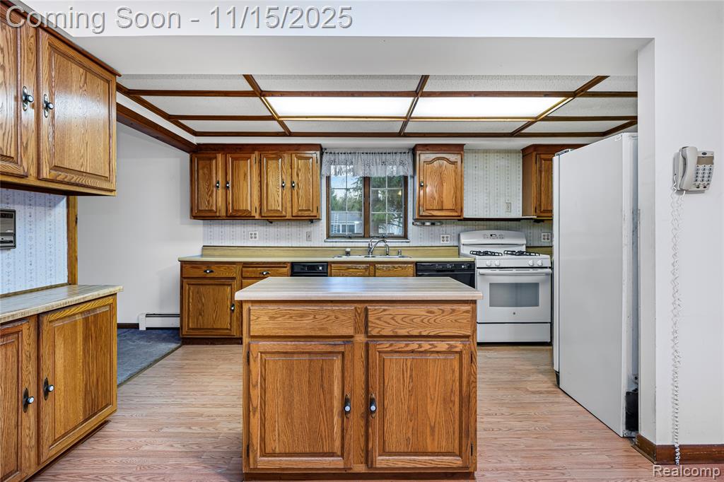 38080 Hamon Street, Harrison Township, MI — Photo 14