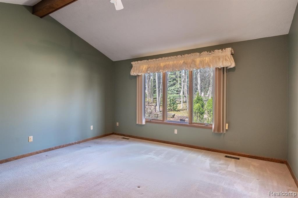 4435 OAK POINTE Drive, Brighton, MI 48116 — Photo 34