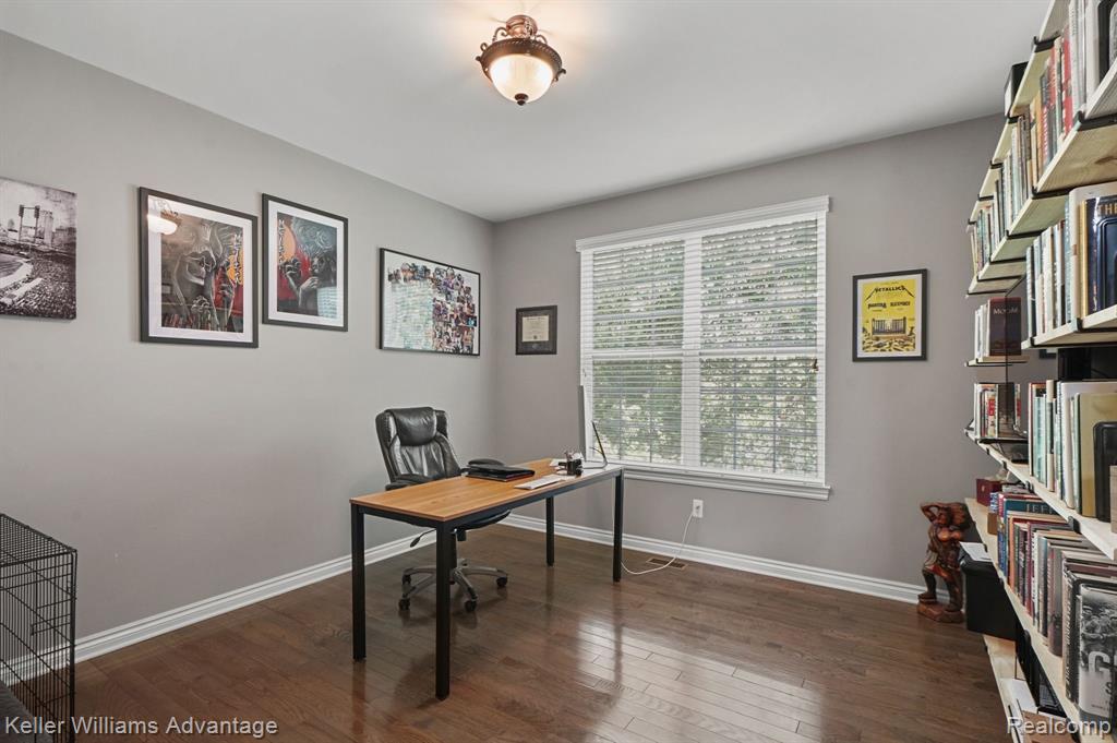 24670 BROMPTON Way, South Lyon, MI 48178 — Photo 23
