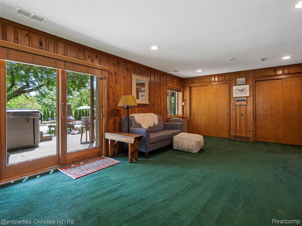 4383 Pine Tree Trail, Bloomfield Hills, MI 48302 — Photo 29