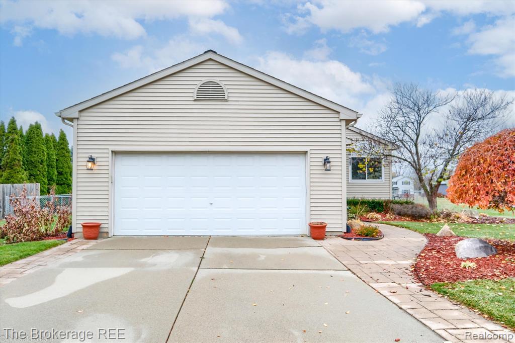 9475 Sandy Hollow Lane, Davison, MI 48423 — Photo 5