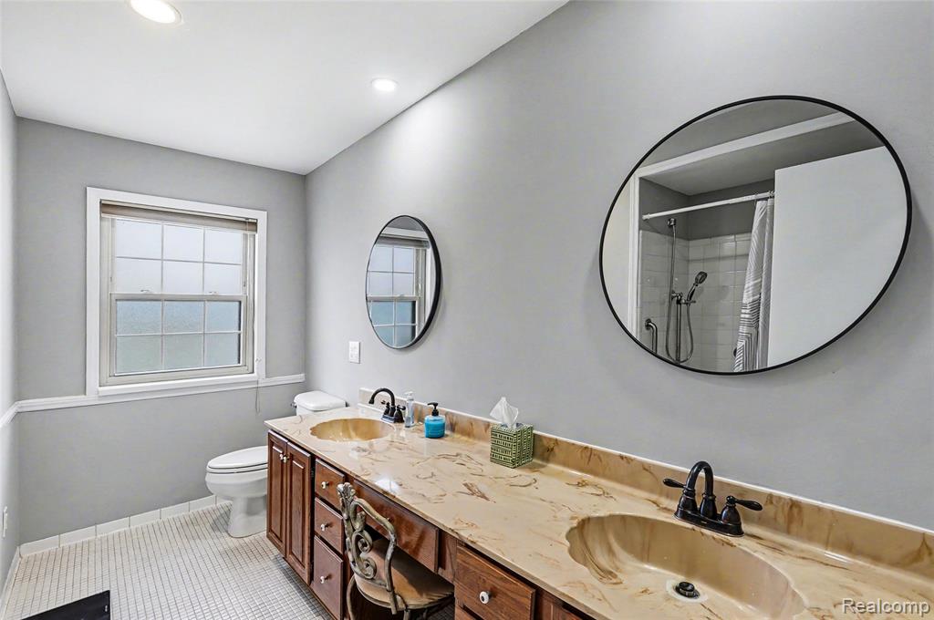 41174 Bernard Drive, Sterling Heights, MI 48313 — Photo 24