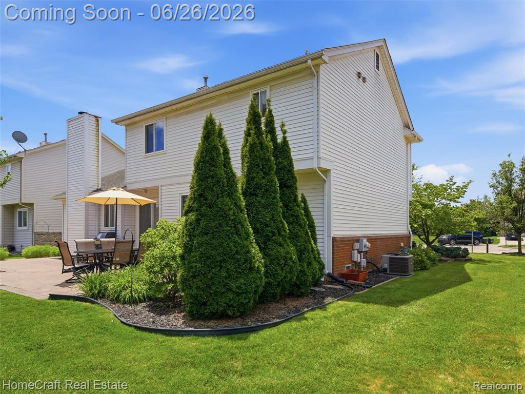 3383 MILCROFT Court, Canton, MI 48188 — Photo 38