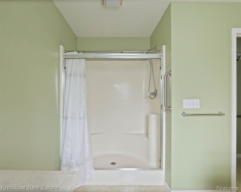 4887 CANTERBURY, Vassar, MI 48768 — Photo 26