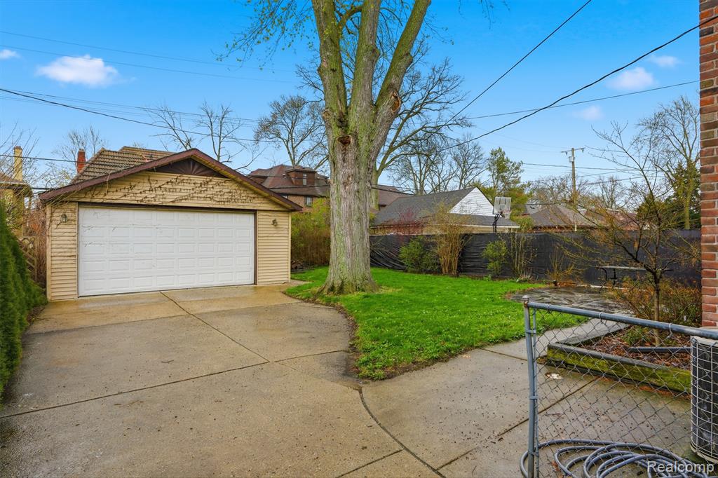 17566 Fairfield Street, Detroit, MI 48221 — Photo 29