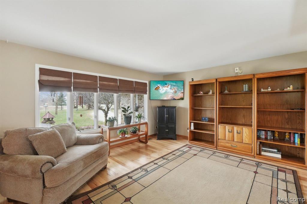 8460 ARBELA Road, Millington, MI 48746 — Photo 10