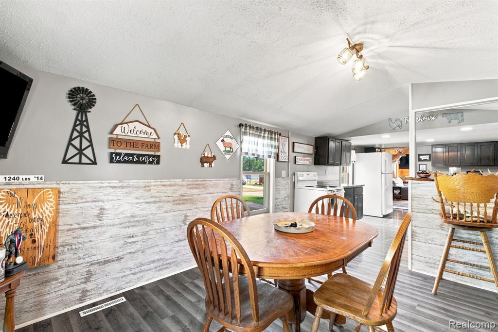 4201 Galbraith Line Road, Croswell, MI 48422 — Photo 18
