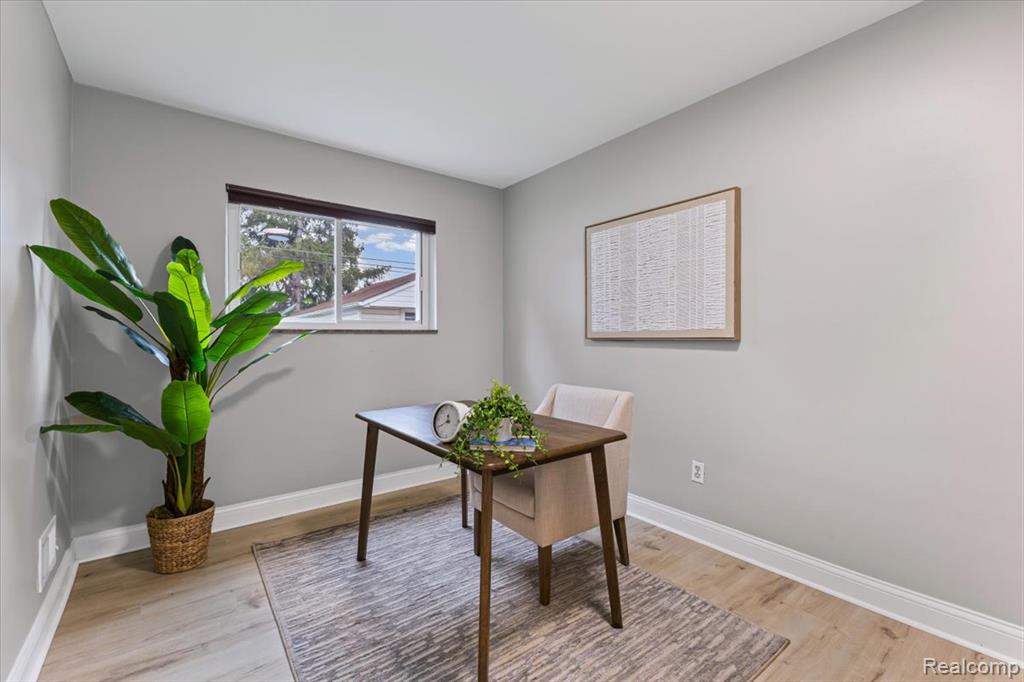 20836 Whitlock Drive, Dearborn Heights, MI 48127 — Photo 17