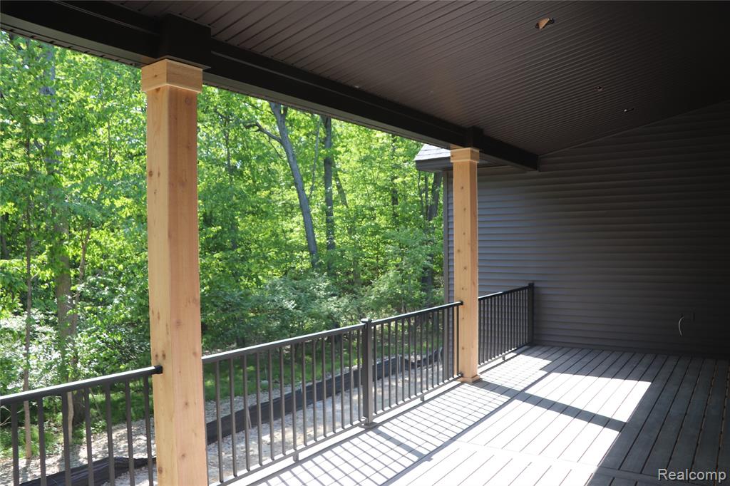 7877 Donegal Court, Fenton, MI 48430 — Photo 5