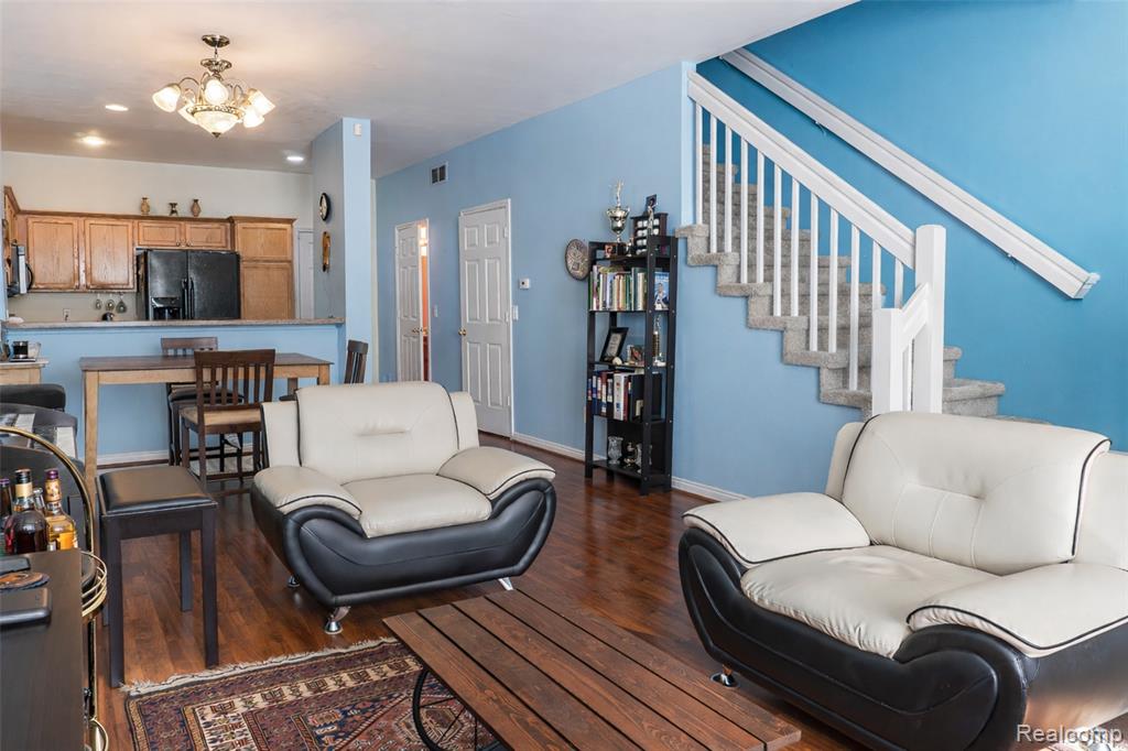 13207 St Ervin Avenue, 26, Detroit, MI 48215 — Photo 10