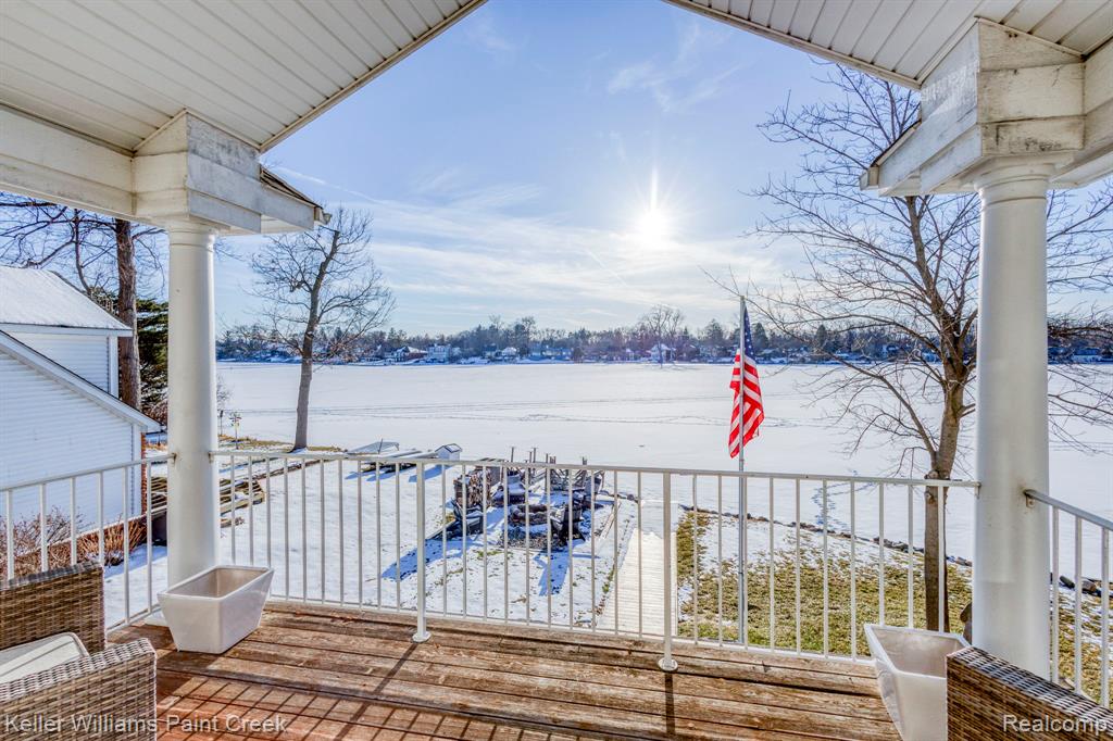 6847 Alden Drive, West Bloomfield, MI 48324 — Photo 24