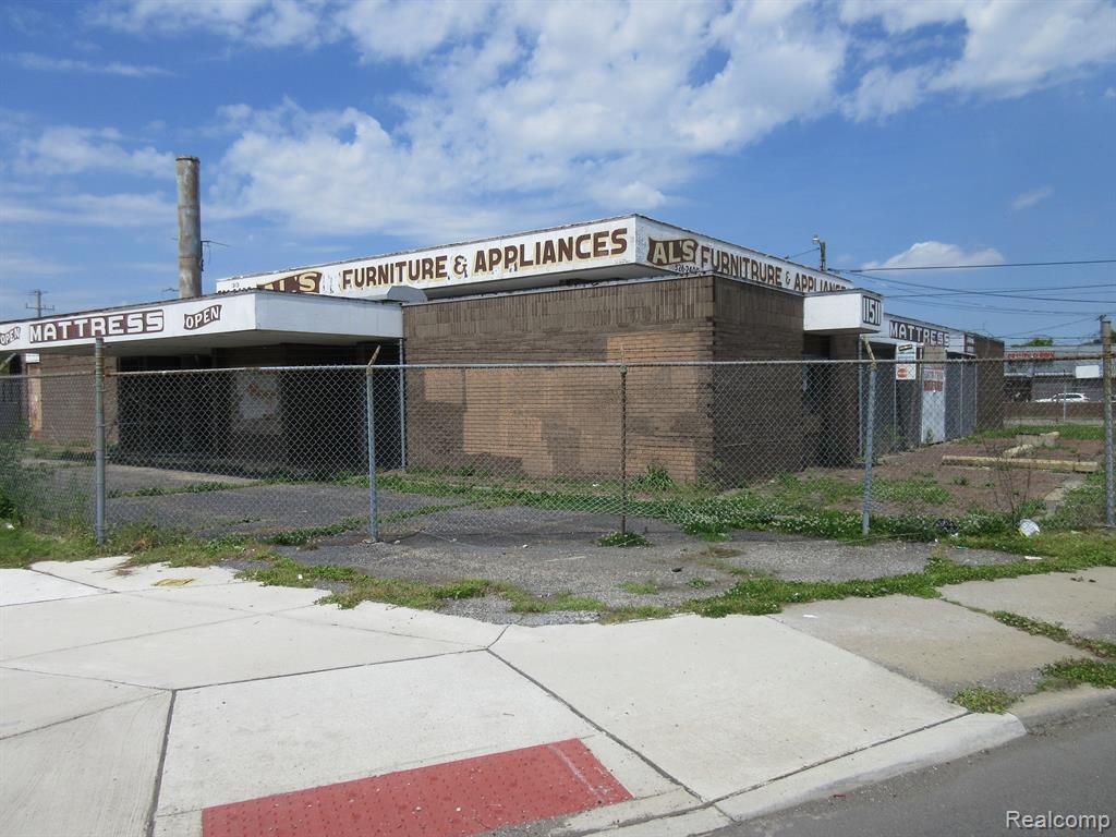 11511 KELLY Road, Detroit, MI 48224 — Photo 2