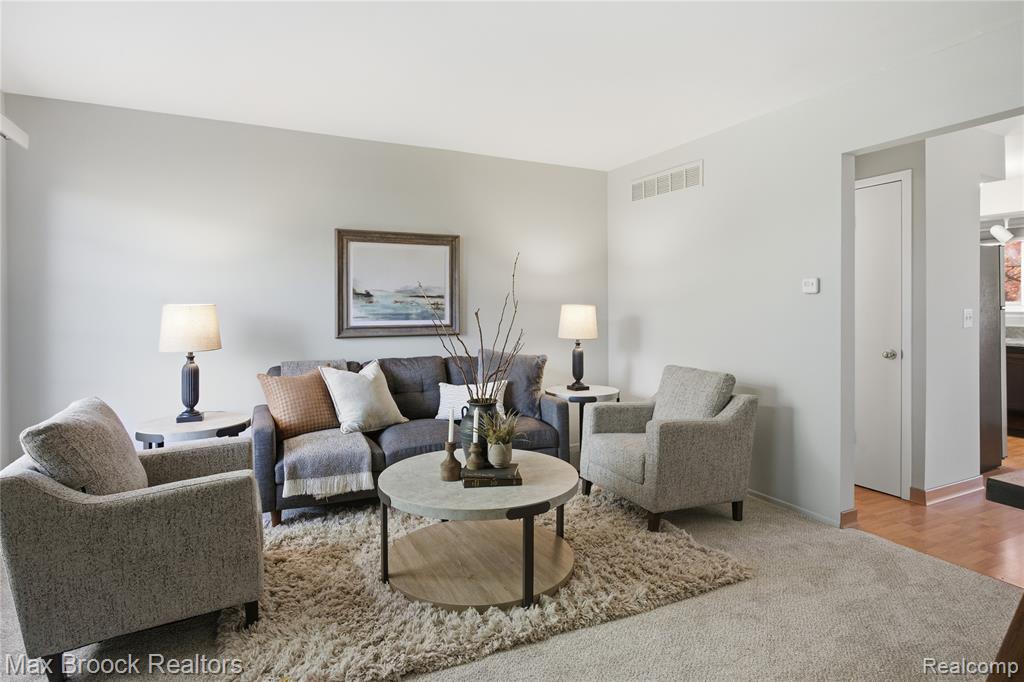 2846 Bombridge Court, Ann Arbor, MI 48104 — Photo 6