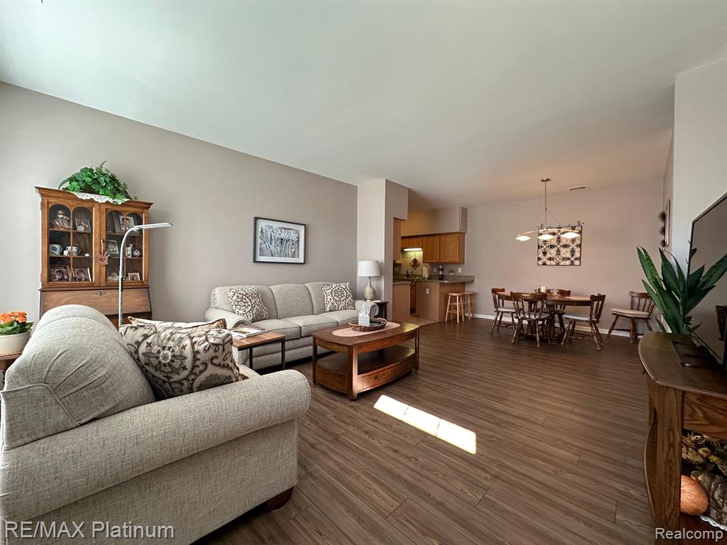 1113 RIAL LAKE Drive, Unit # 40, Howell, MI 48843 — Photo 3