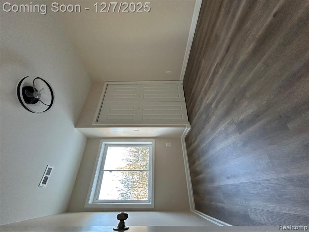 2488 Willow Beach Street, Keego Harbor, MI 48320 — Photo 24