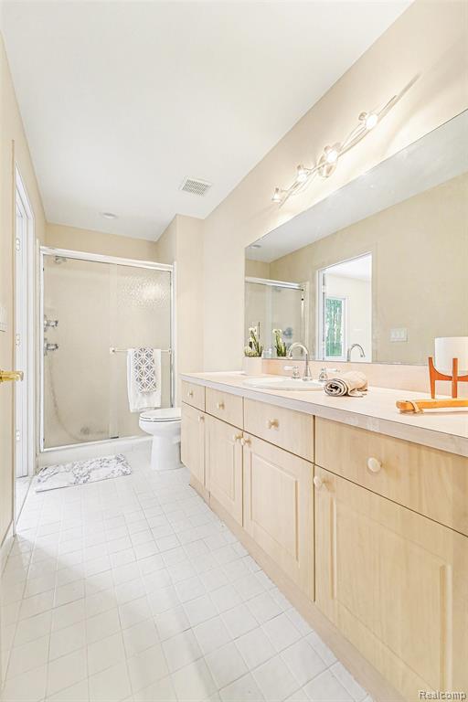 4977 Briarwood Circle, West Bloomfield, MI 48323 — Photo 23