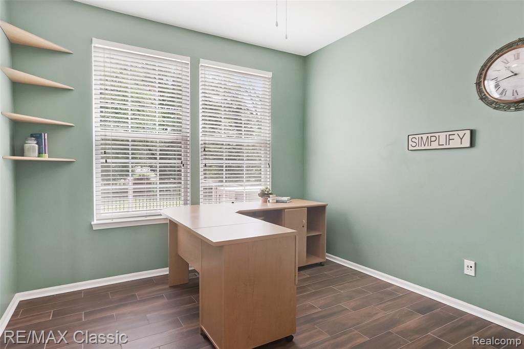 6323 Moonstone Dr, Grand Blanc, MI 48439 — Photo 11