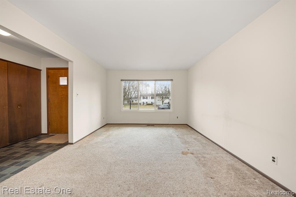 41650 BORCHART Drive, Novi, MI — Photo 5