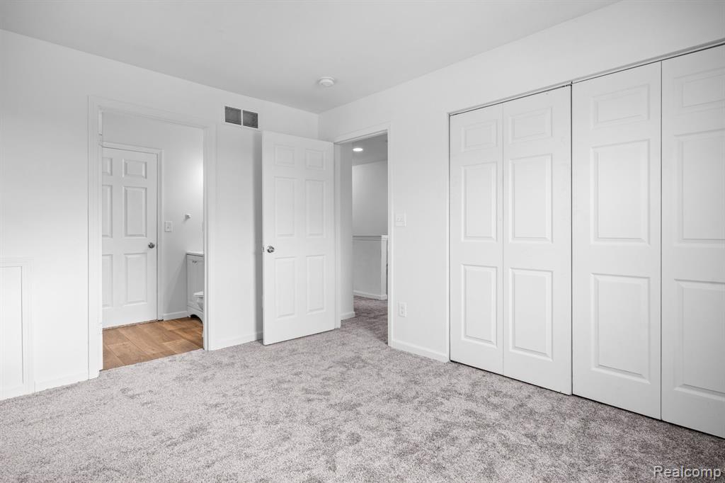 549 KONGONI Drive, Pontiac, MI 48341 — Photo 14