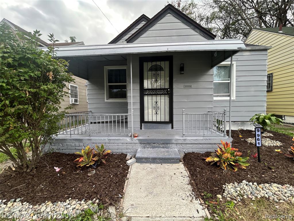 9961 N Rutland, Detroit, MI 48227 — front exterior