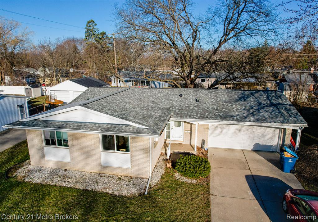 719 SURFWOOD Lane, Davison, MI 48423 — Photo 2