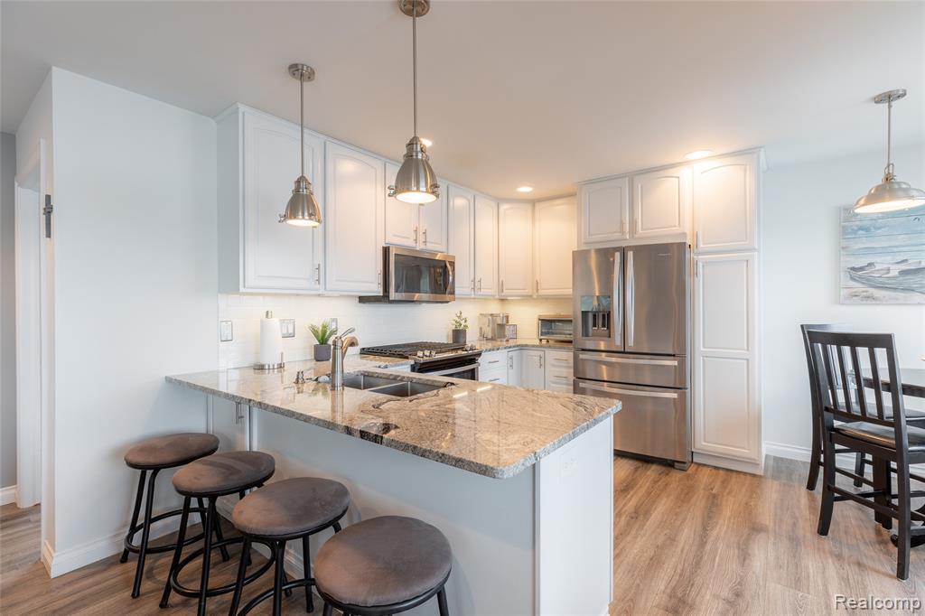 376 Bellevue Avenue, Lake Orion, MI 48362 — Photo 13