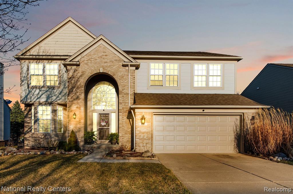 784 HIDDEN CREEK Drive, South Lyon, MI 48178 — Photo 30
