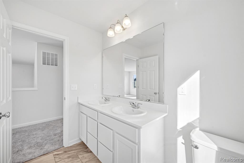 54822 Heron Circle, New Baltimore, MI 48047 — Photo 27