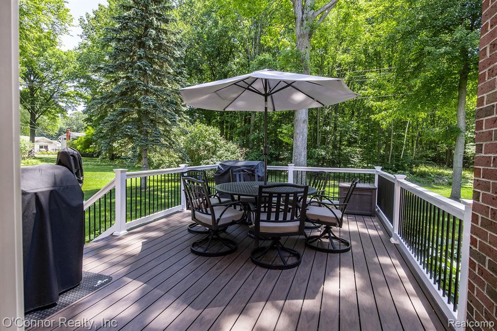 3239 Turnberry, Port Huron, MI 48060 — Photo 32