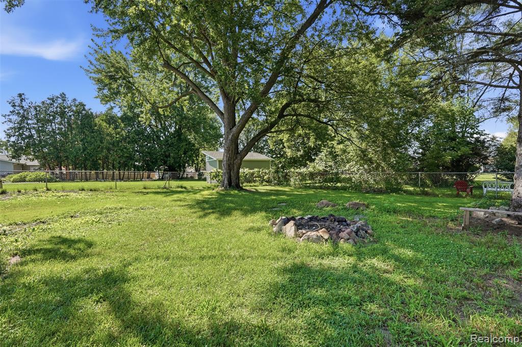 6187 E Maple Avenue, Grand Blanc, MI 48439 — Photo 34