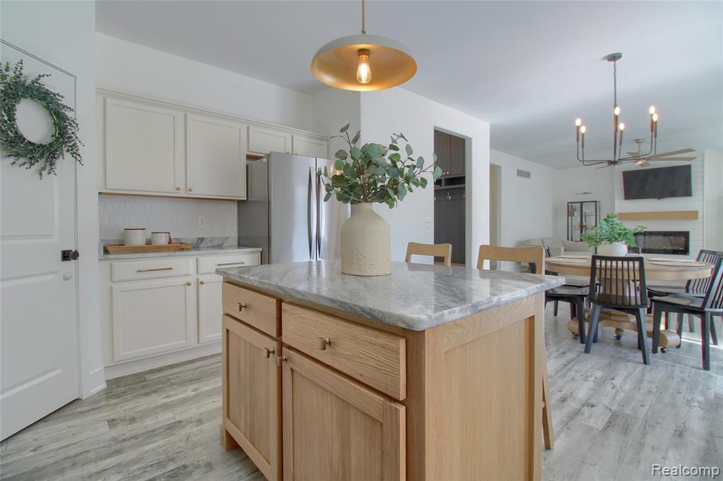 30932 Asbury Hill Drive, New Hudson, MI 48165 — Photo 15