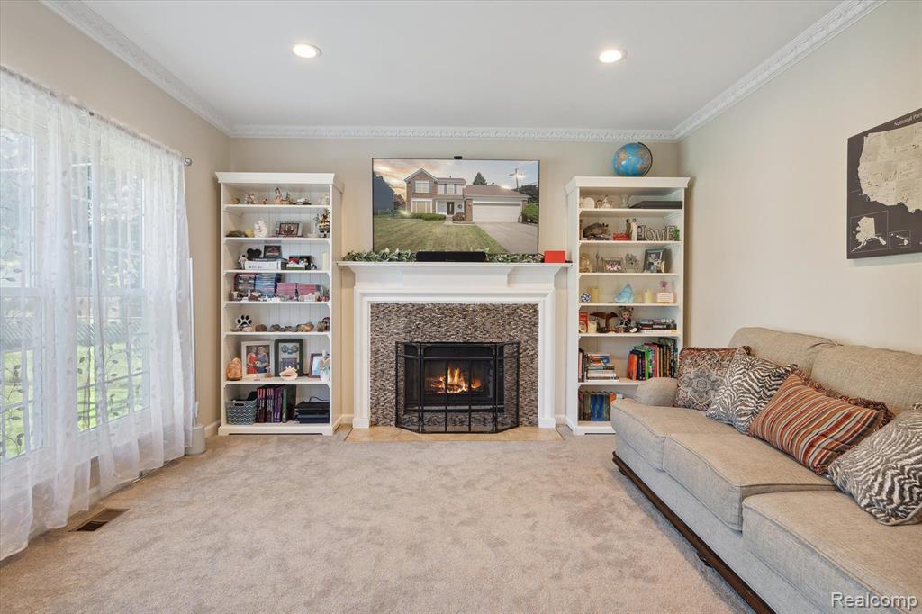 8979 BROUGHAM Drive, Sterling Heights, MI 48312 — Photo 22