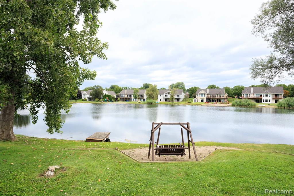 59692 Barkley Drive, New Hudson, MI 48165 — Photo 35